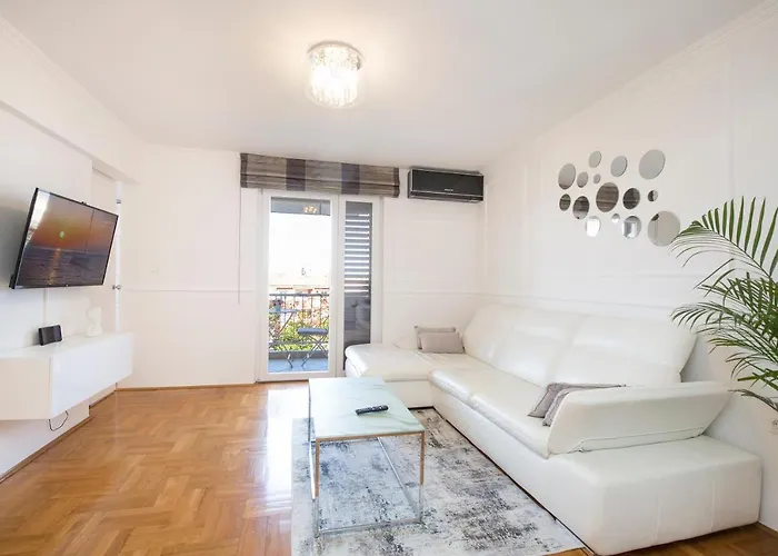 Parentium Apartman *